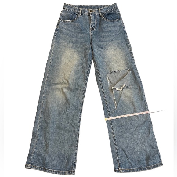 High-waisted Wide Leg Jeans - Picture 2 of 4